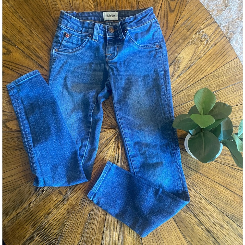 Hudson girls signature skinny jeans. Size 8